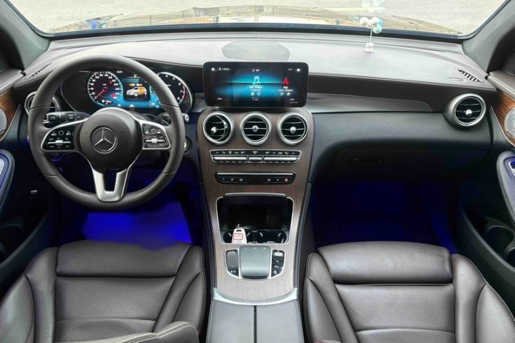 Used Mercedes-Benz GLC 2021 GLC 300 L 4MATIC Dynamic Model Interior 1