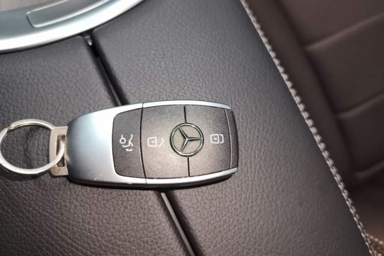 Used Mercedes-Benz GLC 2021 GLC 260 L 4MATIC Luxury Model Interior 1