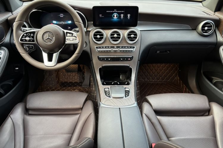 Used Mercedes-Benz GLC 2021 GLC 260 L 4MATIC Luxury Model Interior 2