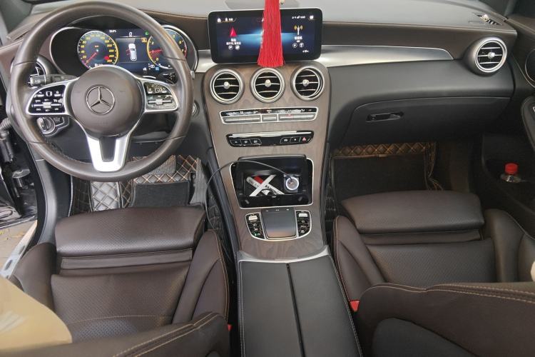Used Mercedes-Benz GLC 2021 GLC 260 L 4MATIC Luxury Model Interior 2
