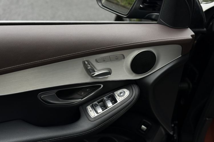 Used Mercedes-Benz GLC 2021 GLC 260 L 4MATIC Dynamic Edition Interior 2
