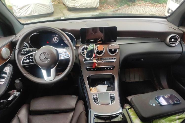 Used Mercedes-Benz GLC 2021 GLC 300 L 4MATIC Dynamic Model Interior 2
