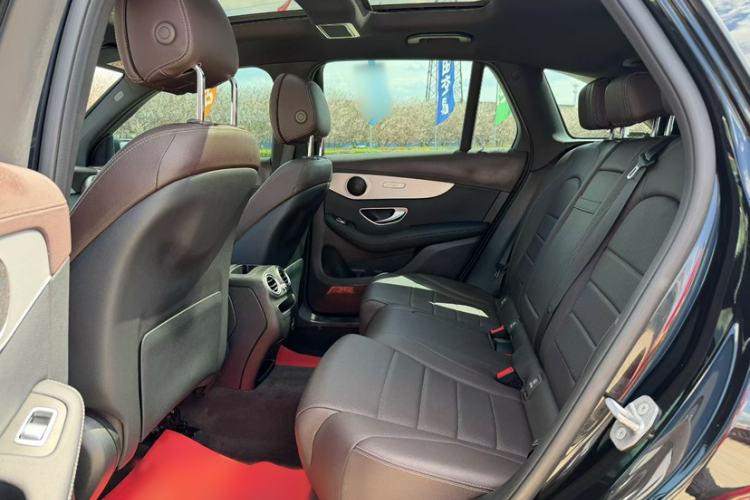 Used Mercedes-Benz GLC 2021 GLC 260 L 4MATIC Dynamic Edition Interior 3