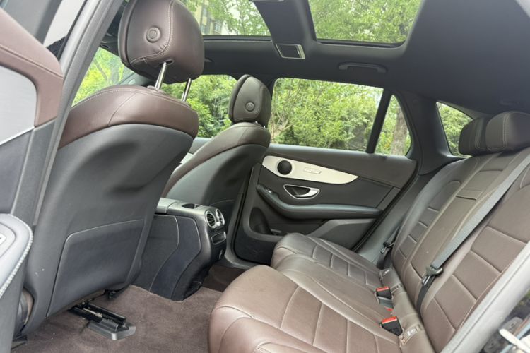 Used Mercedes-Benz GLC 2021 GLC 260 L 4MATIC Dynamic Edition Interior 3