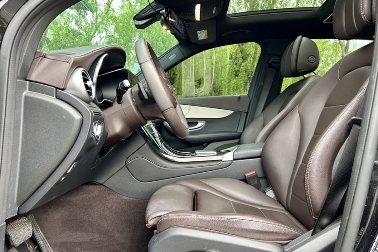 Used Mercedes-Benz GLC 2021 GLC 260 L 4MATIC Dynamic Edition Interior 3