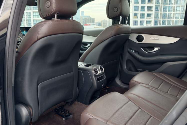 Used Mercedes-Benz GLC 2021 GLC 260 L 4MATIC Dynamic Edition Interior 3