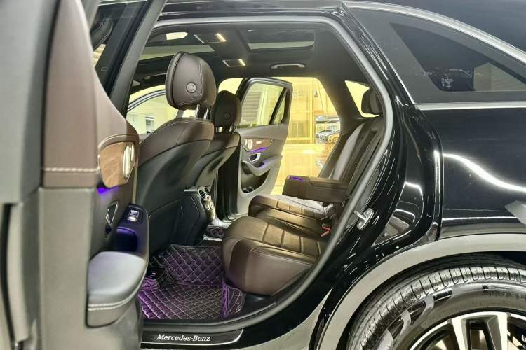 Used Mercedes-Benz GLC 2021 GLC 300 L 4MATIC Dynamic Model Interior 3