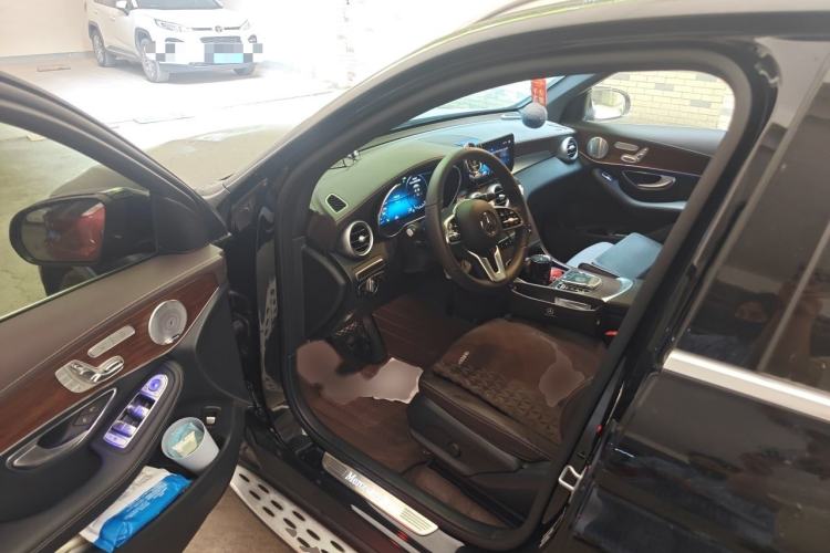 Used Mercedes-Benz GLC 2021 GLC 300 L 4MATIC Dynamic Model Interior 3