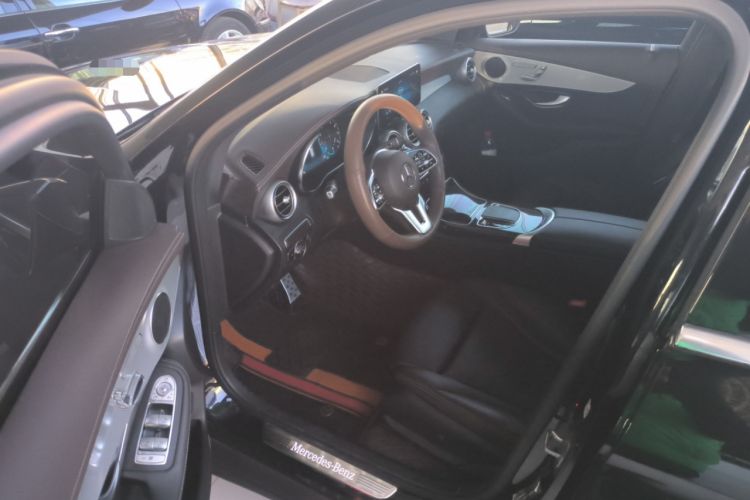 Used Mercedes-Benz GLC 2021 GLC 260 L 4MATIC Dynamic Edition Interior 3