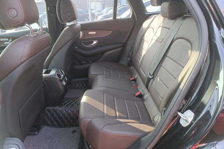 Used Mercedes-Benz GLC 2021 GLC 300 L 4MATIC Dynamic Model Interior 4