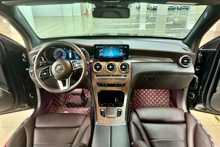 Used Mercedes-Benz GLC 2021 GLC 300 L 4MATIC Dynamic Model Interior 4
