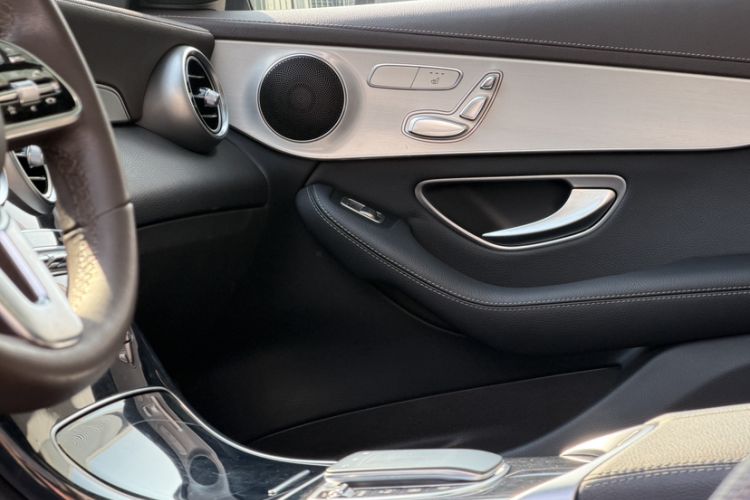 Used Mercedes-Benz GLC 2021 GLC 260 L 4MATIC Dynamic Edition Interior 4