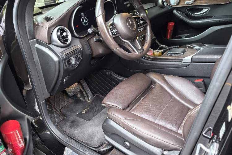 Used Mercedes-Benz GLC 2021 GLC 300 L 4MATIC Dynamic Model Interior 4