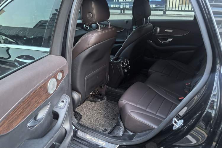 Used Mercedes-Benz GLC 2021 GLC 300 L 4MATIC Dynamic Model Interior 4
