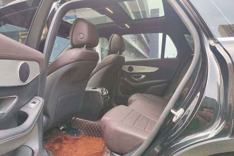 Used Mercedes-Benz GLC 2021 GLC 260 L 4MATIC Dynamic Edition Interior 5