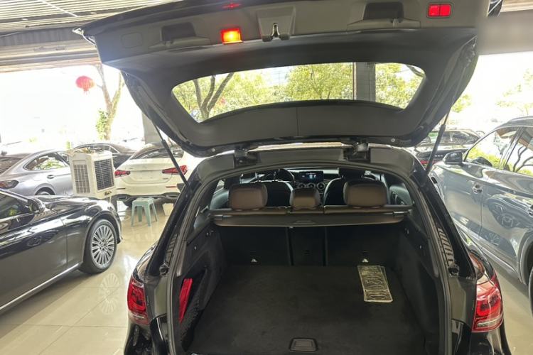 Used Mercedes-Benz GLC 2021 GLC 300 L 4MATIC Dynamic Model Interior 6