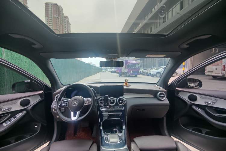 Used Mercedes-Benz GLC 2021 GLC 260 L 4MATIC Dynamic Edition Interior 6