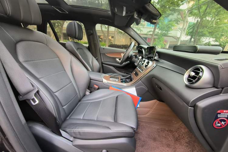 Used Mercedes-Benz GLC 2021 GLC 300 L 4MATIC Dynamic Model Interior 6