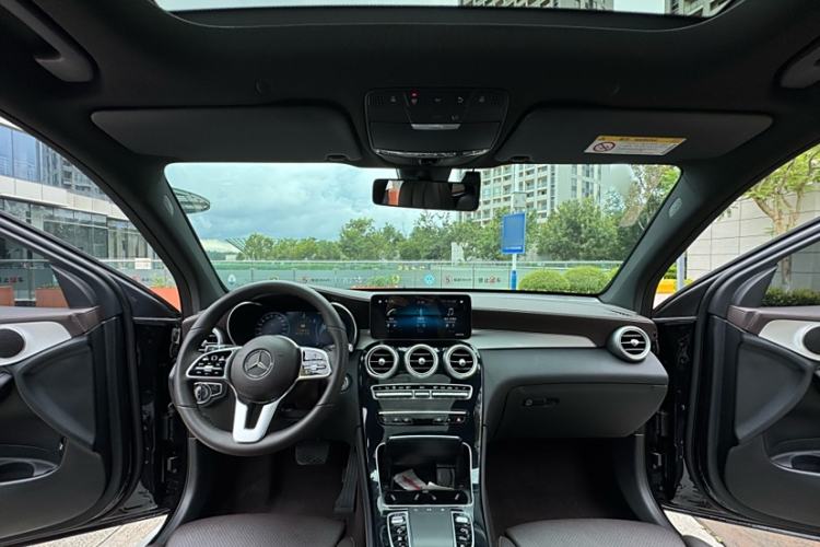 Used Mercedes-Benz GLC 2021 GLC 260 L 4MATIC Dynamic Edition Interior 6