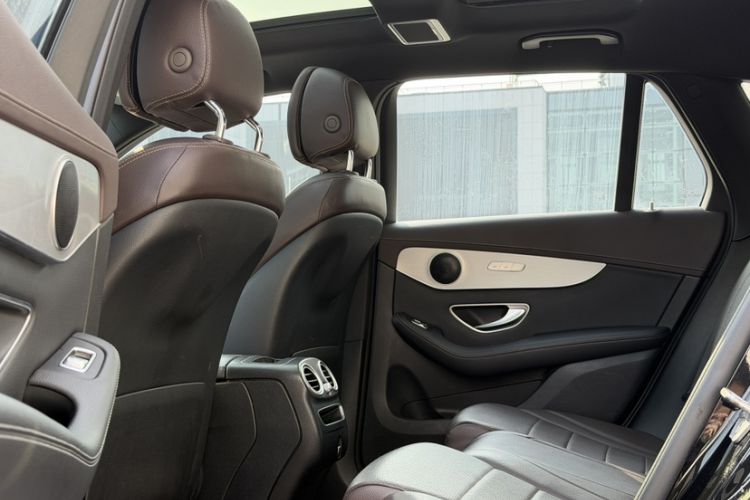 Used Mercedes-Benz GLC 2021 GLC 260 L 4MATIC Dynamic Edition Interior 6