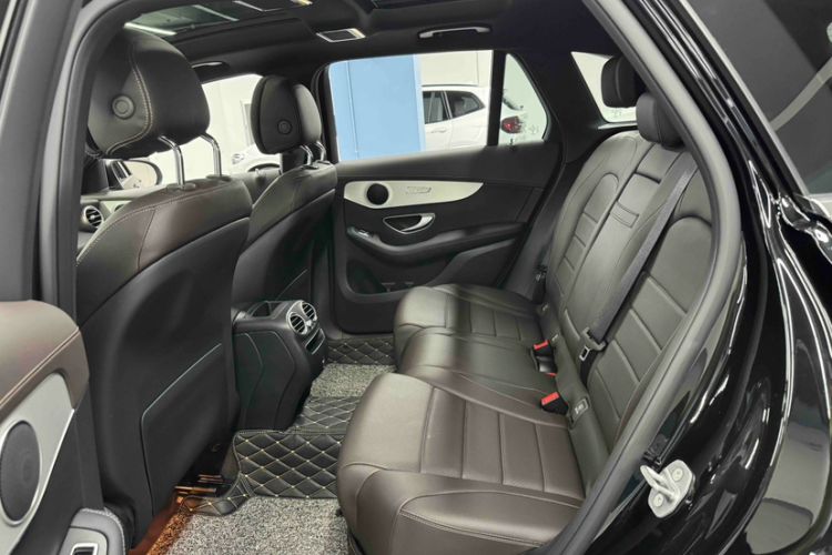 Used Mercedes-Benz GLC 2021 GLC 260 L 4MATIC Dynamic Edition Interior 7