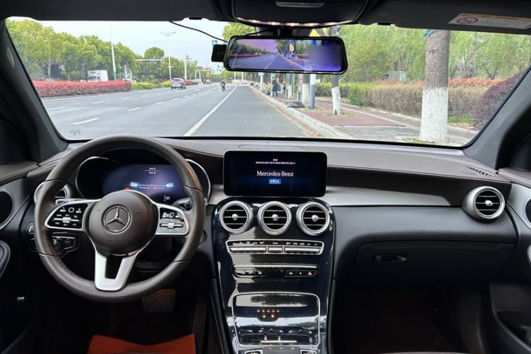 Used Mercedes-Benz GLC 2021 GLC 260 L 4MATIC Dynamic Edition Interior 7