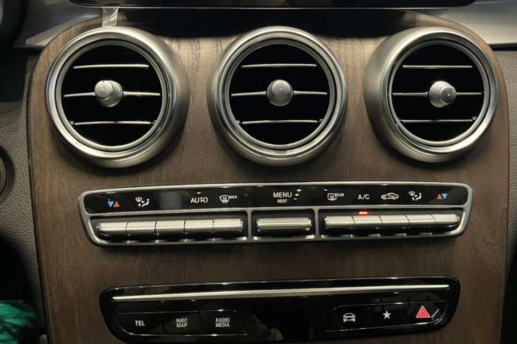 Used Mercedes-Benz GLC 2021 GLC 260 L 4MATIC Luxury Model Interior 7