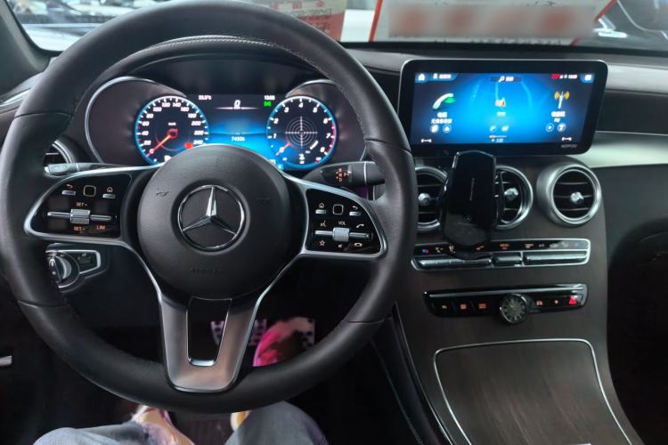 Used Mercedes-Benz GLC 2021 GLC 300 L 4MATIC Dynamic Model Interior 7