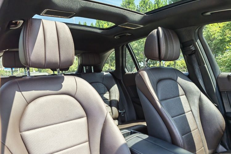 Used Mercedes-Benz GLC 2021 GLC 300 L 4MATIC Luxury Model Interior 7