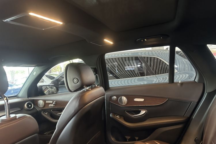 Used Mercedes-Benz GLC 2021 GLC 300 L 4MATIC Dynamic Model Interior 8