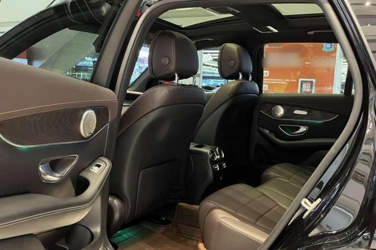 Used Mercedes-Benz GLC 2021 GLC 260 L 4MATIC Luxury Model Interior 8