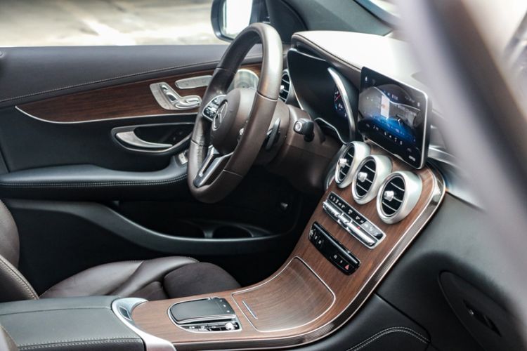 Used Mercedes-Benz GLC 2021 GLC 300 L 4MATIC Dynamic Model Interior 9