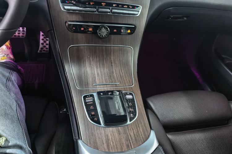 Used Mercedes-Benz GLC 2021 GLC 300 L 4MATIC Dynamic Model Interior 9