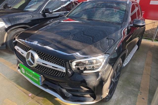 Ojetý Mercedes-Benz GLC 2021 GLC 260 L 4MATIC Luxury Model