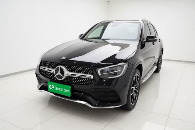 Ojetý Mercedes-Benz GLC 2021 GLC 300 L 4MATIC Dynamic Model