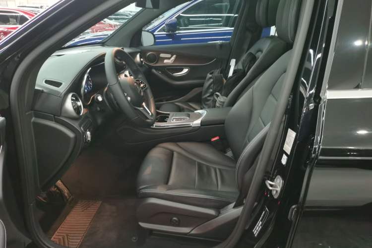 Used Mercedes-Benz GLC 2021 GLC 260 L 4MATIC Luxury Model Left Front Seat
