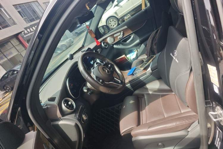 Used Mercedes-Benz GLC 2021 GLC 300 L 4MATIC Dynamic Model Left Front Seat