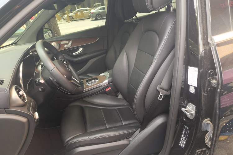 Used Mercedes-Benz GLC 2021 GLC 300 L 4MATIC Dynamic Model Left Front Seat