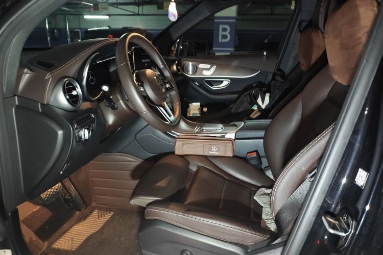 Used Mercedes-Benz GLC 2021 GLC 300 L 4MATIC Dynamic Model Left Front Seat