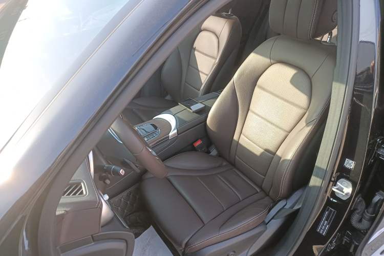Used Mercedes-Benz GLC 2021 GLC 300 L 4MATIC Dynamic Model Left Front Seat