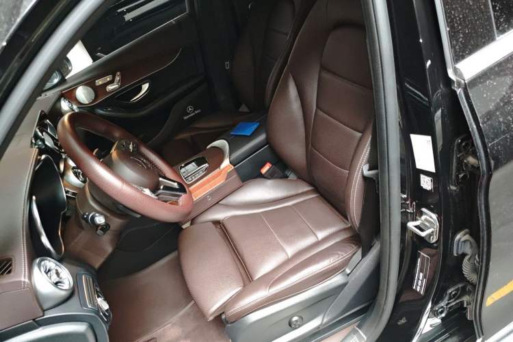 Used Mercedes-Benz GLC 2021 GLC 300 L 4MATIC Dynamic Model Left Front Seat
