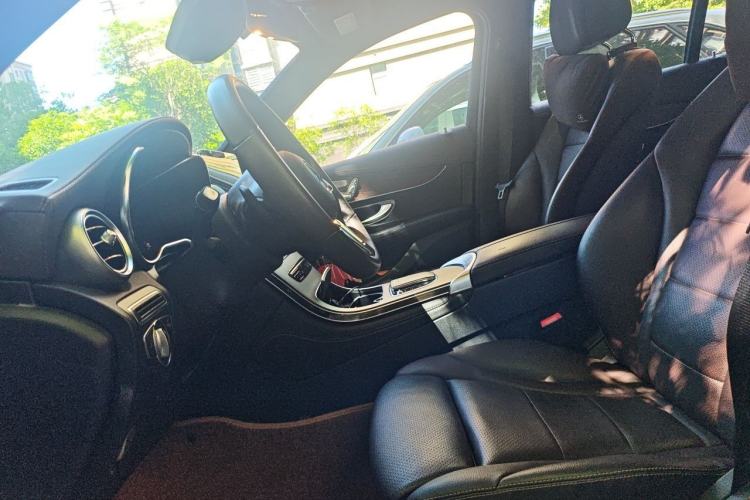 Used Mercedes-Benz GLC 2021 GLC 300 L 4MATIC Luxury Model Left Front Seat
