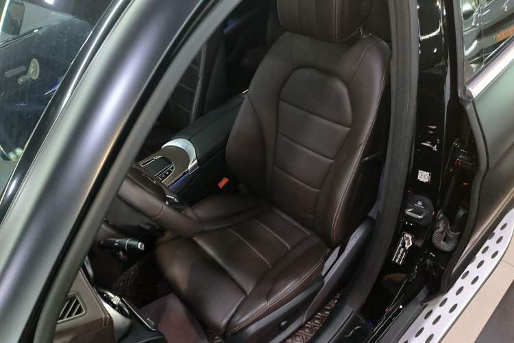 Used Mercedes-Benz GLC 2021 GLC 260 L 4MATIC Luxury Model Left Front Seat