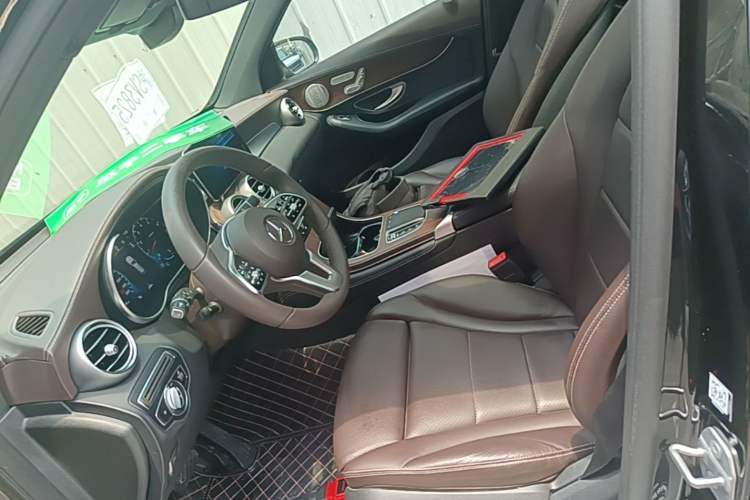 Used Mercedes-Benz GLC 2021 GLC 300 L 4MATIC Dynamic Model Left Front Seat