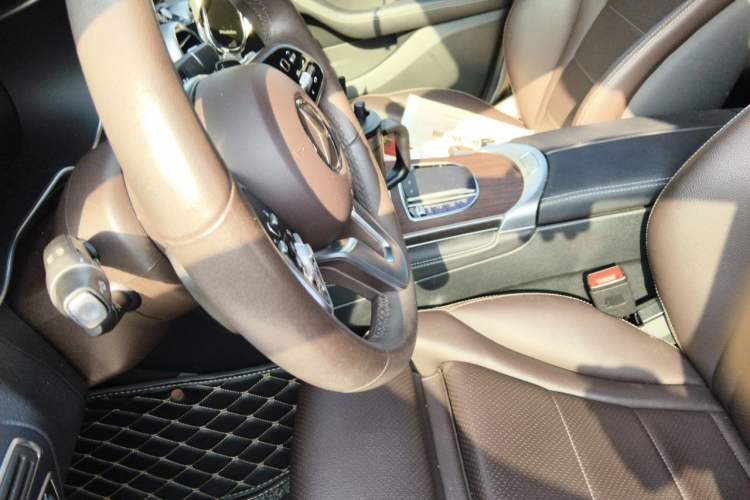 Used Mercedes-Benz GLC 2021 GLC 300 L 4MATIC Dynamic Model Left Front Seat