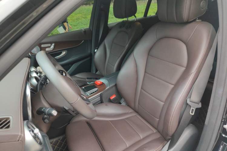 Used Mercedes-Benz GLC 2021 GLC 300 L 4MATIC Dynamic Model Left Front Seat
