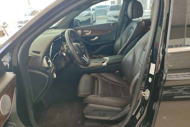 Used Mercedes-Benz GLC 2021 GLC 300 L 4MATIC Dynamic Model Left Front Seat