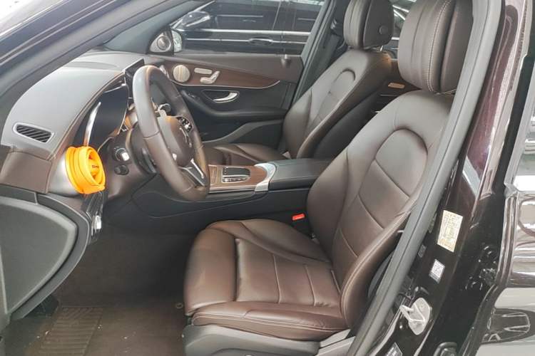 Used Mercedes-Benz GLC 2021 GLC 300 L 4MATIC Dynamic Model Left Front Seat