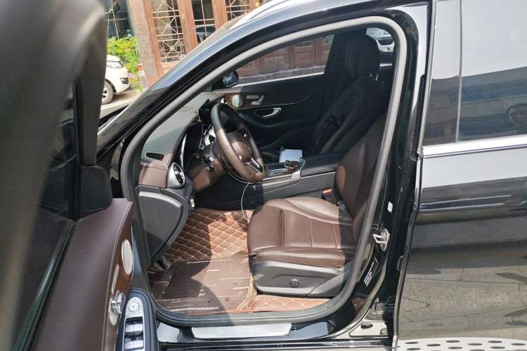 Used Mercedes-Benz GLC 2021 GLC 300 L 4MATIC Dynamic Model Left Front Seat