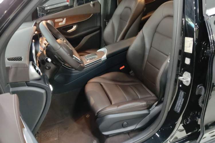 Used Mercedes-Benz GLC 2021 GLC 300 L 4MATIC Dynamic Model Left Front Seat